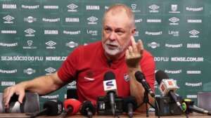 Mano elogia Fluminense, mas alerta: 'Não podemos relaxar ainda'