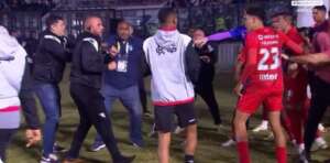 Diretor do Vasco se desculpa após confusão em São Januário