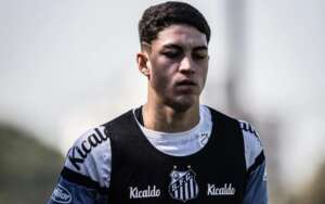 Jair tem proposta do Porto e pede ao Santos para não atuar contra Ponte Preta