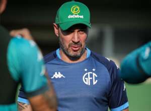 Técnico elogia defesa do Guarani, mas projeta melhora: 'Não chegamos no limite'
