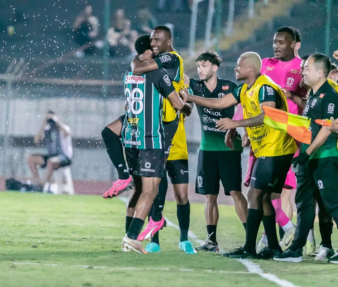 Série D: Maringá-PR celebra classificação, mas foca no acesso como "grande objetivo" (Foto: Divulgação/Maringá)