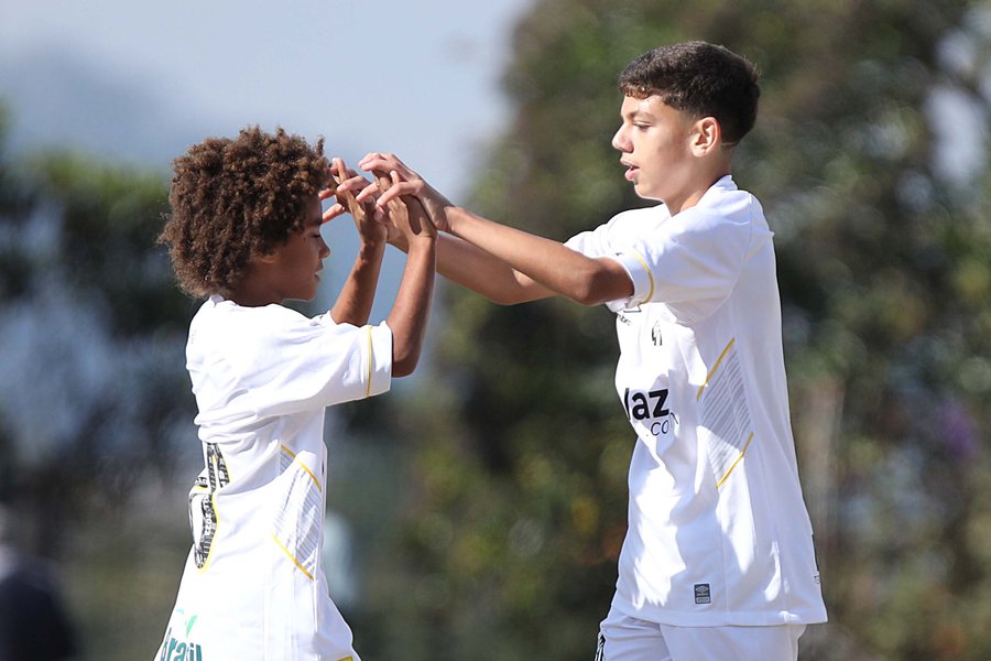 PAULISTA SUB-12: Santos e São Paulo seguem 100%; Corinthians e Palmeiras empatam