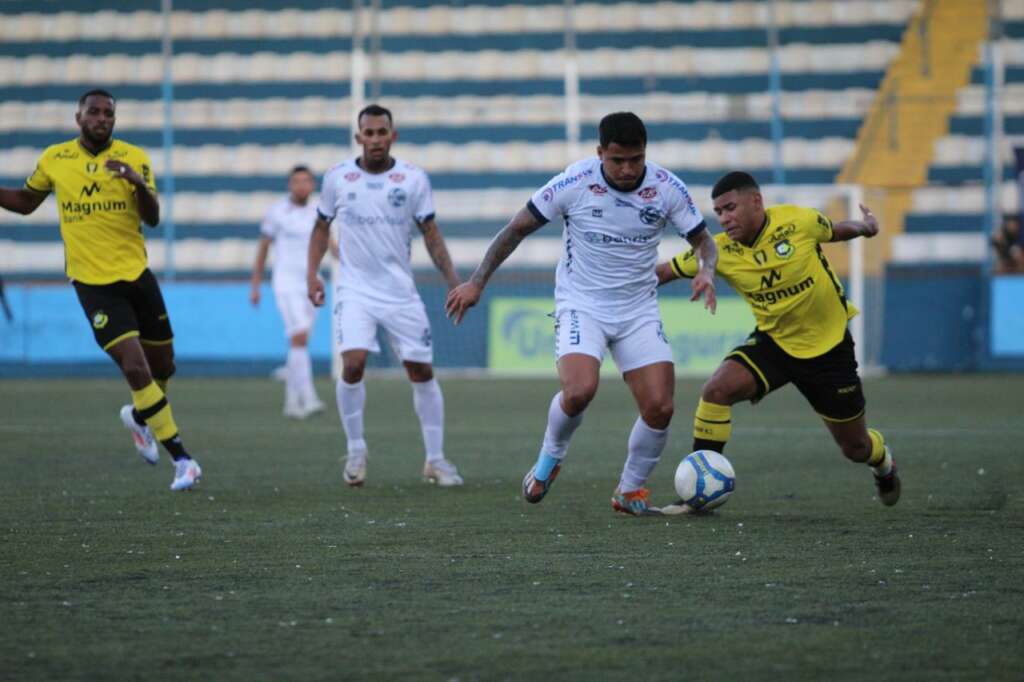 Série C: Técnico do São Bernardo explica mudanças após derrota para o São José-RS