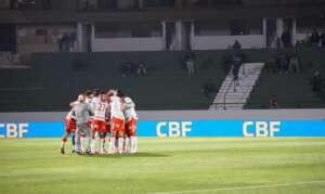 Técnico cobra atuação do Vila Nova em derrota para lanterna da Série B