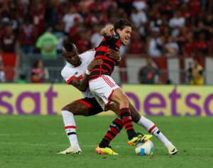 Casa de apostas indicam jogo equilibrado entre São Paulo e Flamengo