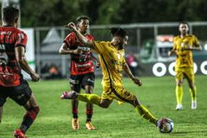 Amazonas 1 x 0 Ituano - Onça aproveita expulsões e respira na Série B