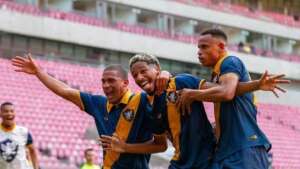 Retrô 2 x 0 Manauara - Fênix tira invencibilidade de time amazonense