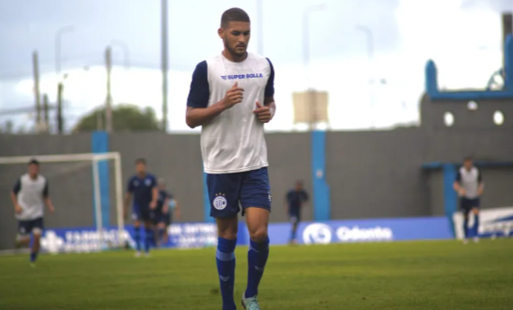 Zagueiro do Confianca projeta jogo duro com o Sao Bernardo