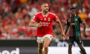 Ex-Palmeiras, atacante do Benfica entra na mira do Corinthians