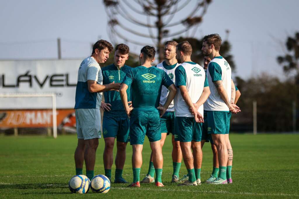 Ituano x Chapecoense – Duelo direto dentro do Z4. Onde assistir e escalações!