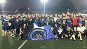 Fernando Diniz comanda treino de time de faculdade e vídeo viraliza