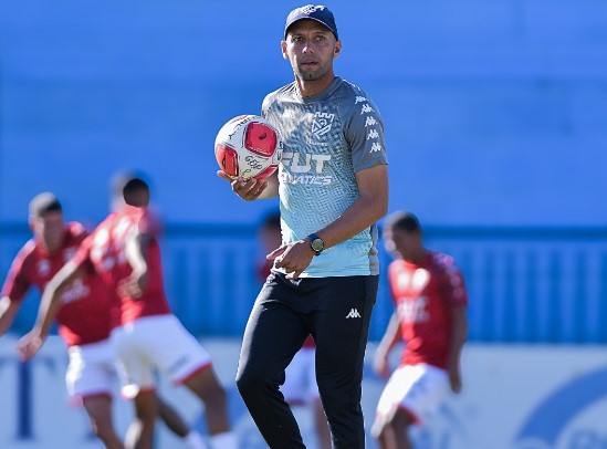 Copa Paulista: Técnico do Grêmio Prudente trata ‘mental’ como prioridade