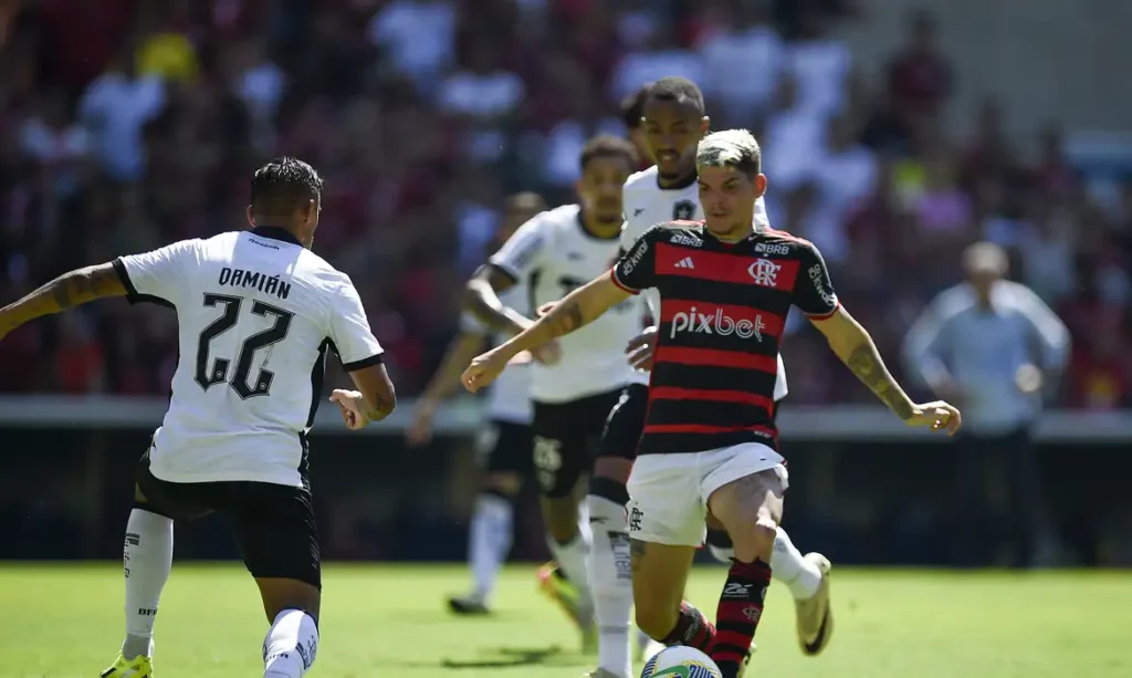 Botafogo x Flamengo – Clássico pela liderança com reservas? Onde assistir!