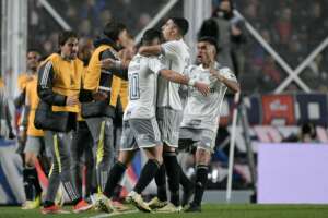San Lorenzo-ARG 1 x 1 Atlético-MG - Paulinho marca e Galo arranca empate na Argentina