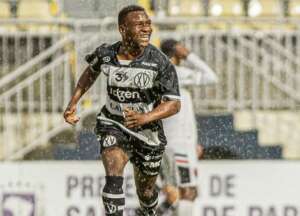 Copa Paulista: XV de Piracicaba vence com gol de jovem atacante nigeriano