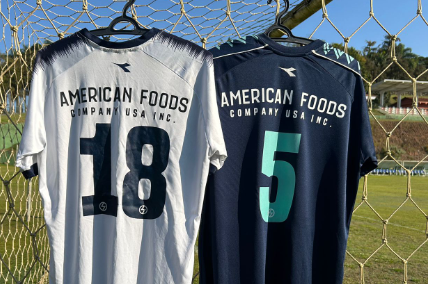 Sfera FC e American Foods selam parceria inédita em contrato de patrocínio