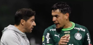 Abel Ferreira 'freia' comemoração em gol de Gustavo Gómez por causa do VAR