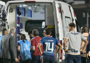 Choro, homenagem e orações: situação de Izquierdo causa impacto profundo no São Paulo