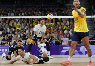 Seleção masculina de vôlei atropela Egito com show de Darlan e se classifica em Paris-2024