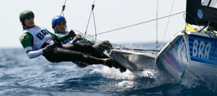 Olimpíadas: Bicampeãs Martine Grael e Kahena Kunze se despedem em 8º; holandesas levam ouro