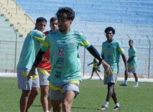 Francana x Comercial - Veterana em busca da liderança. Onde assistir e escalação