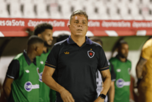 Série C: Botafogo procura contratação de mais um zagueiro