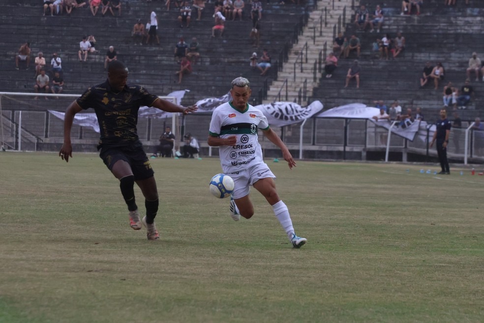 Dogão venceu fora de casa pelo placar de 1 a 0 e por isso joga pelo empate (Foto: Rodrigo Araújo/Maringá-PR)