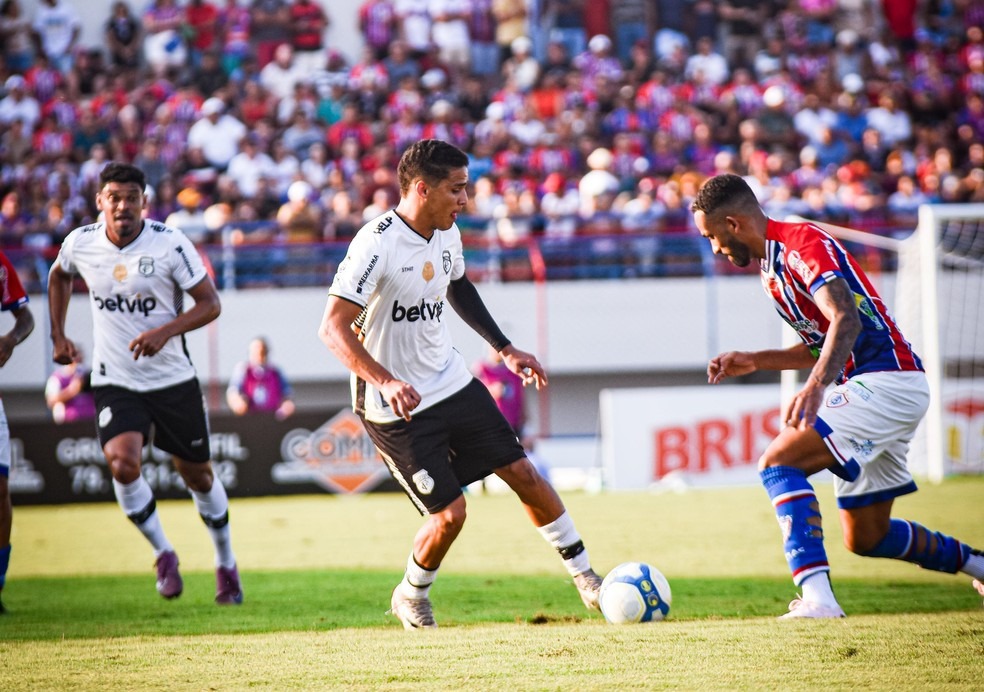 Série D: Itabaiana-SE perdeu por dois gols de diferença apenas uma vez (Foto: Daniel Vieira / Treze)