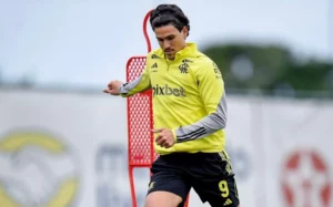 Flamengo recusa proposta milionária por centroavante 