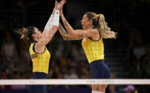 Olimpíadas: Seleção feminina de vôlei faz 3 a 0 no Japão e confirma vaga nas quartas