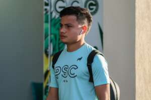 Série B: Paysandu nega que Esli Garcia pediu para deixar o clube