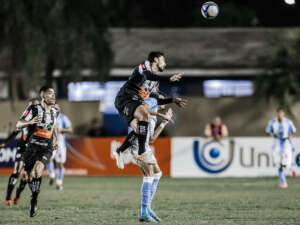 Londrina 2 x 3 Athletic - Tubarão estreia sendo superado no Paraná