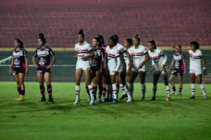 BRASILEIRÃO FEMININO: São Paulo sofre, mas vence e fica perto da final