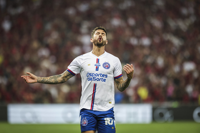 Everaldo perdeu grande oportunidade no início do jogo (Foto: Rafael Rodrigues/EC Bahia)