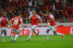 Internacional 3 x 0 Cuiabá - Colorado passa fácil e se aproxima do G6