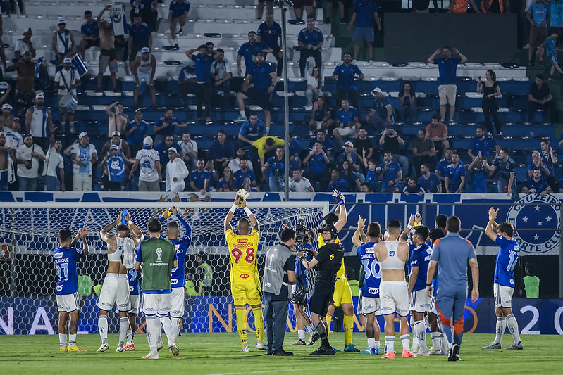 SUL-AMERICANA: Athletico-PR vence com dificuldades e Cruzeiro encaminha classificação (Foto: Gustavo Aleixo/Cruzeiro)