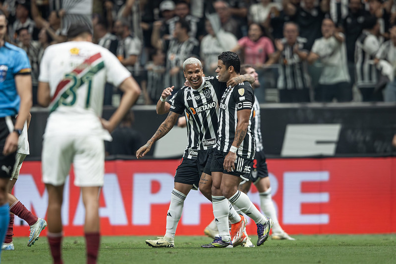 Atlético-MG 2 x 0 Fluminense - Classificação na Libertadores em noite de Deyverson (Foto: Pedro Souza / Atlético)