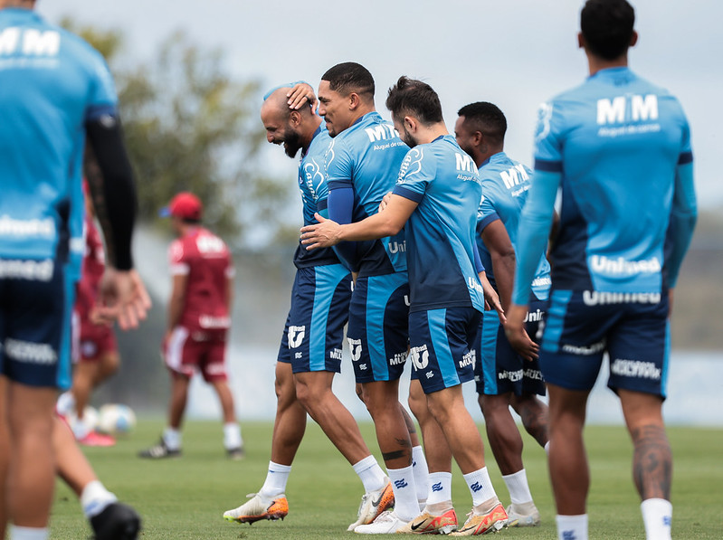 Bahia faz ajustes táticos e treina criação de jogadas nesta quinta-feira (Foto: Letícia Martins/EC Bahia)