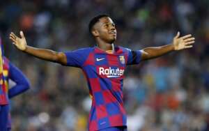 Espanhol: Ansu Fati volta aos treinos e Raphinha ganha concorrente no ataque do Barcelona