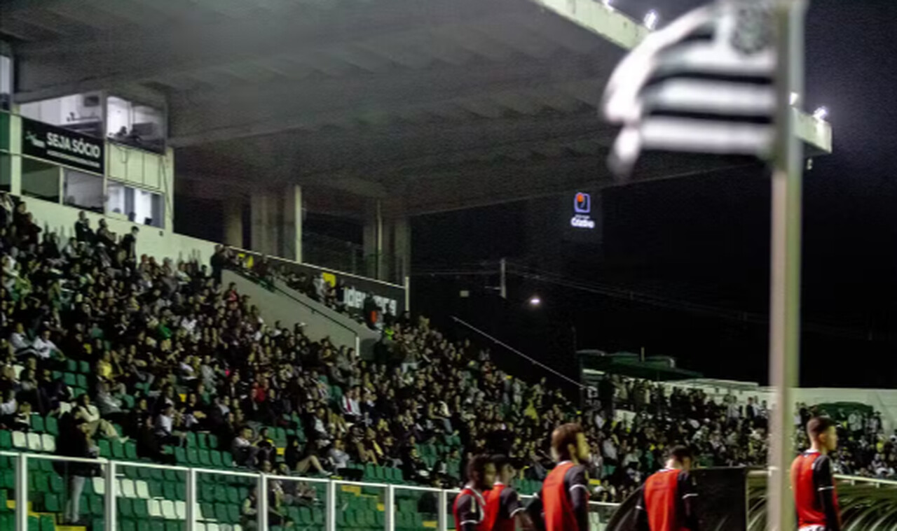 Assembleia de credores do Figueirense e novamente adiada