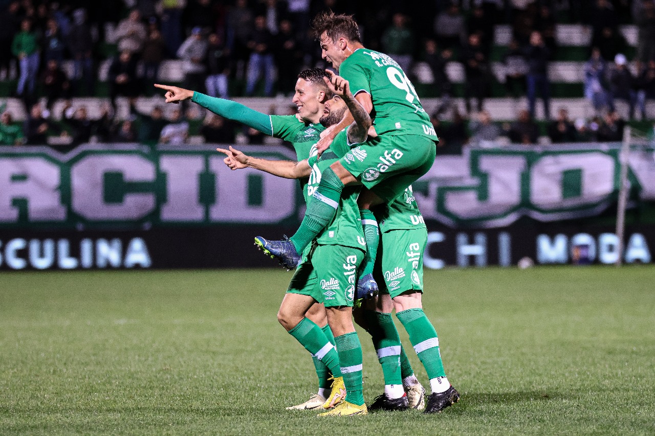 Chapecoense terá desfalque de atacante para tentar seguir fora do Z-4 da Série B