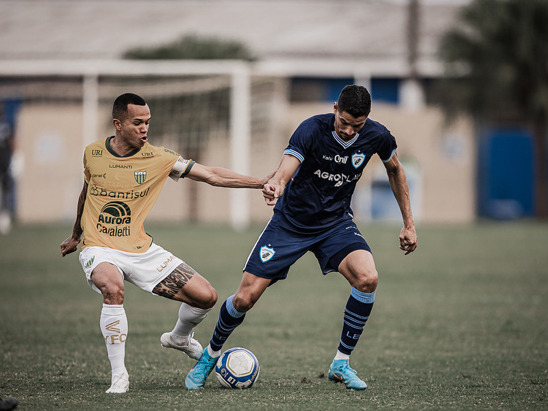 Daniel Amorim celebra boa fase no Londrina