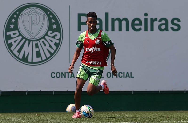 Estevao celebra periodo na selecao brasileira