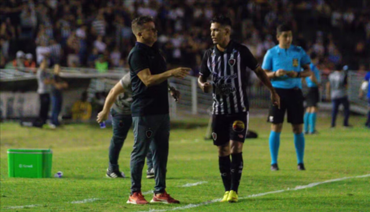 Evaristo Piza lamenta empate do Botafogo PB contra o Volta Redonda