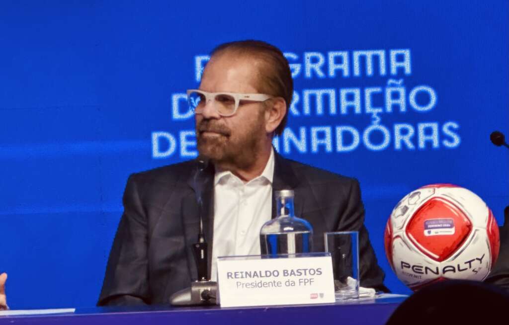 Presidente da FPF nega mudança no calendário do Paulistão