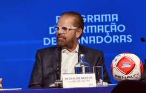 Presidente da FPF nega mudança no calendário do Paulistão