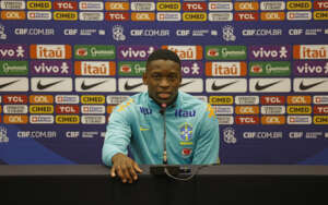 Luiz Henrique descarta rivalidade com Estêvão por vaga na seleção: 'Vamos nos ajudar'