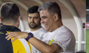 Série B: Marcelo Cabo elogia elenco do Brusque em triunfo contra o Amazonas
