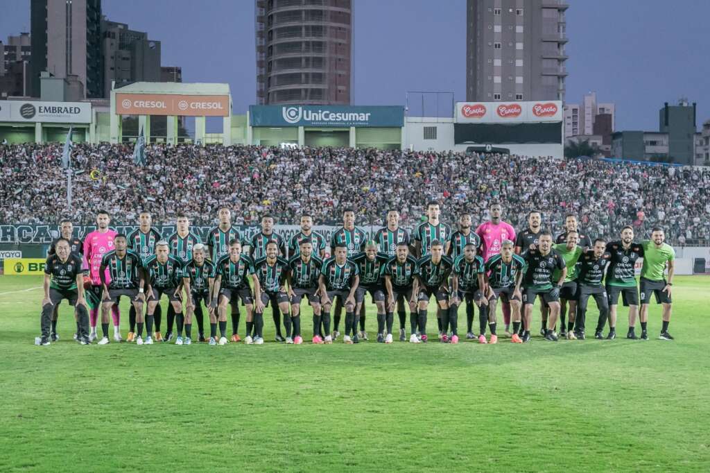 Série D: Técnico do Maringá, Jorge Castilho afirma que time precisa olhar para o título (Foto: Divulgação/Maringá)