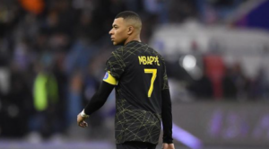 Mbappé recusa mediação da Liga Francesa por dívida com o PSG